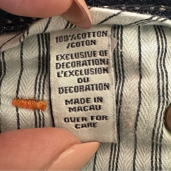 Abercrombie & Fitch Distressed Low-Rise Straight Leg Jeans – Size 30x32 - Picture 15 of 16